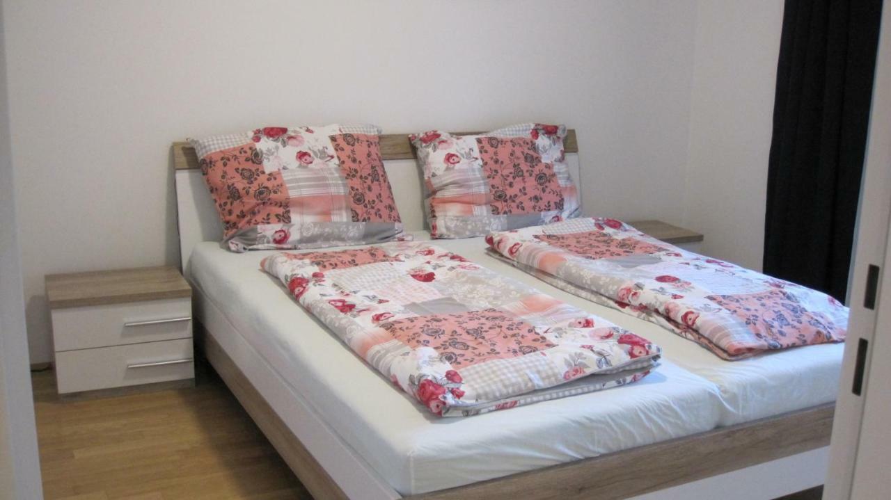 Apartment With Parking On Premise فيينا المظهر الخارجي الصورة