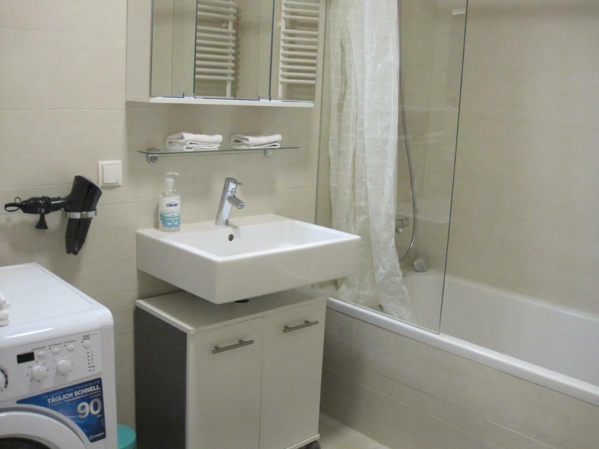 Apartment With Parking On Premise فيينا المظهر الخارجي الصورة